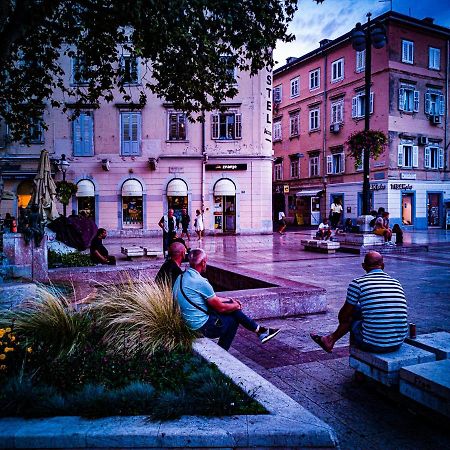 Hostel Kosy Rijeka Buitenkant foto