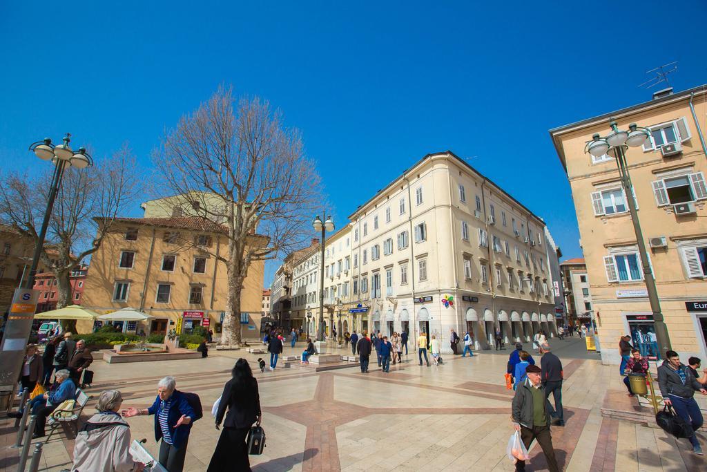 Hostel Kosy Rijeka Buitenkant foto